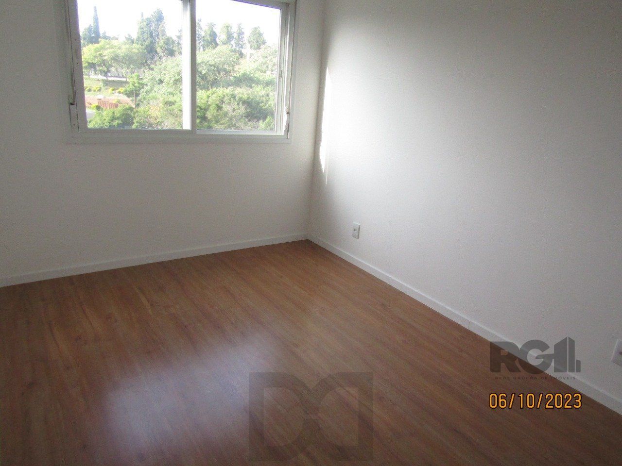 Apartamento para Venda - 56m², 2 dormitórios, 1 vaga - Azenha — foto 3