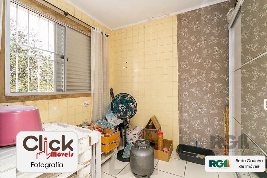 Casa 3 dormitórios, 123,8 m² de área privativa e 2 vaga(s) de garagem. Localizado na Rua/Av. Andaraí, no bairro Passo D Areia em Porto Alegre. — foto 14