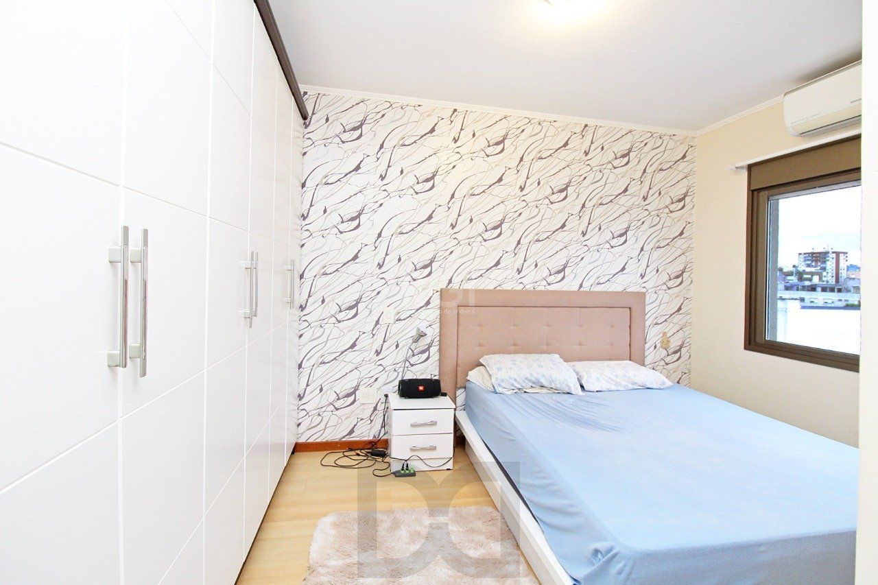 Apartamento de três dormitórios, suíte e uma vaga de garagem no bairro Santana — foto 4