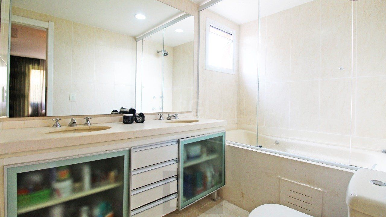 Apartamento com três (3) dormitórios, três (3) suítes sendo uma (1) suíte master e quatro (4) vagas de garagem com dois (2) depósitos próximo ao shopping Iguatemi, no Condomínio Cipriani Nuova Archit — foto 27