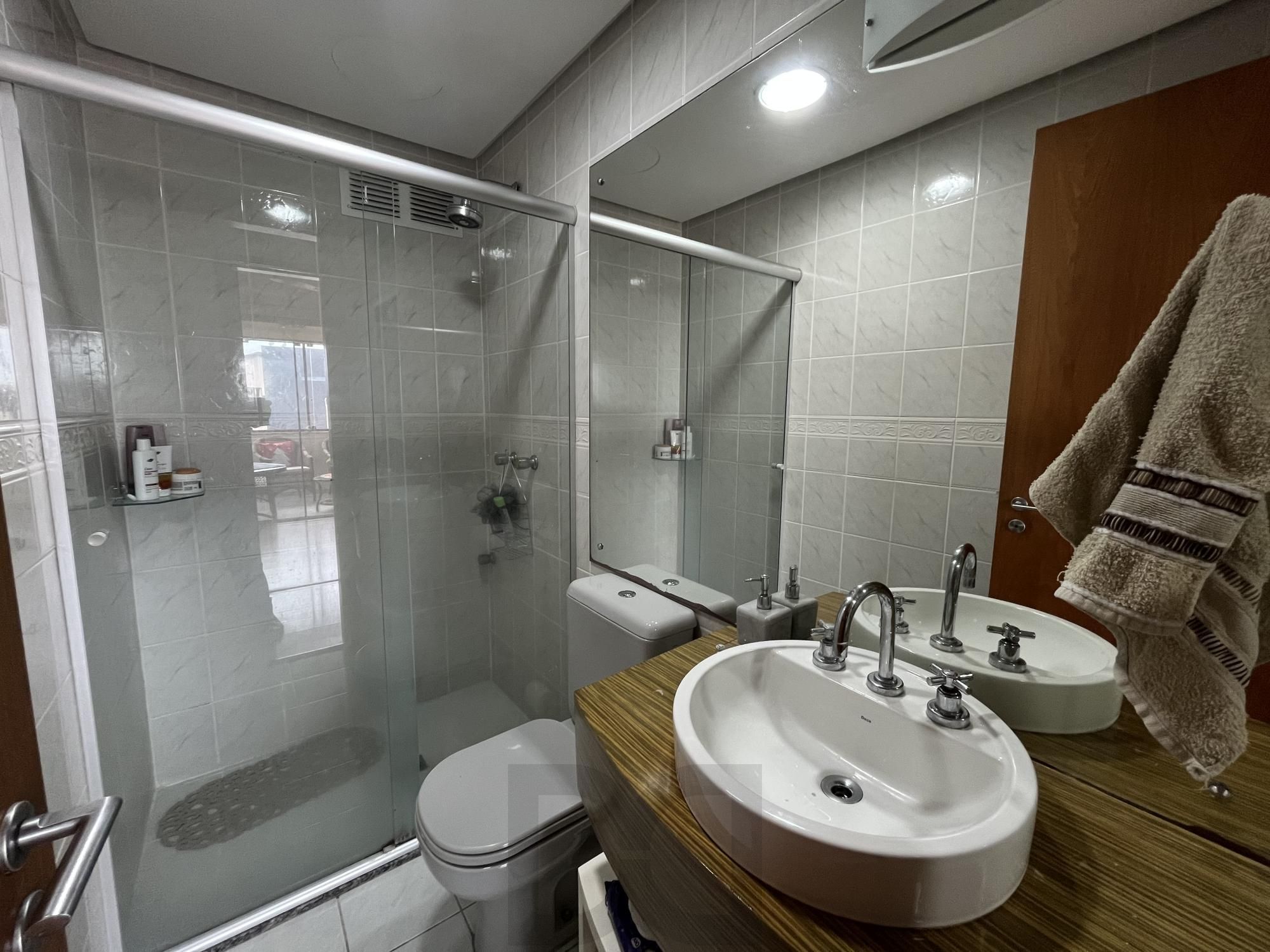 Apartamento de três dormitórios, suíte e uma vaga de garagem no bairro Santana — foto 15