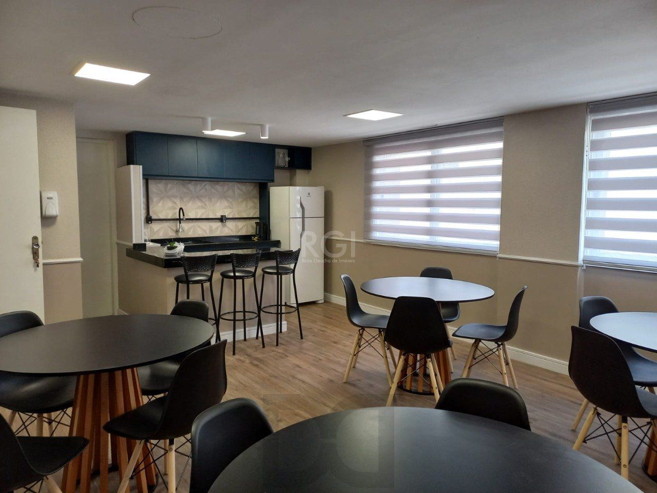 Apartamento de 3 quartos, suíte e 1 vaga de garagem no bairro Petrópolis — foto 30