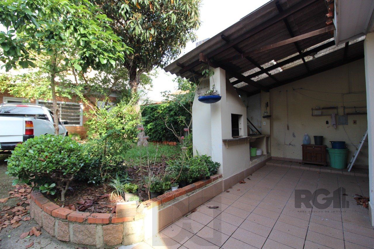 Casa à venda 4 quartos (dormitórios), suíte, 3 vagas - Partenon, Porto Alegre — foto 30