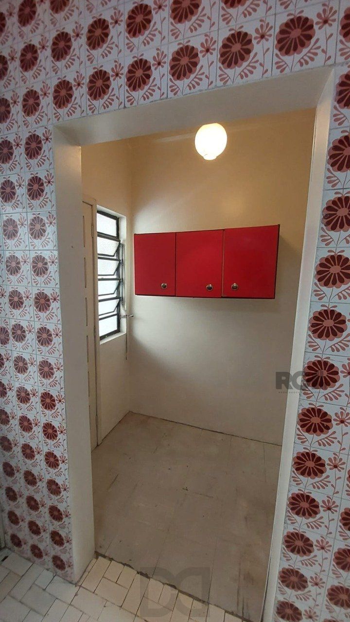 Apartamento no Centro de 2 dormitórios reformado — foto 7