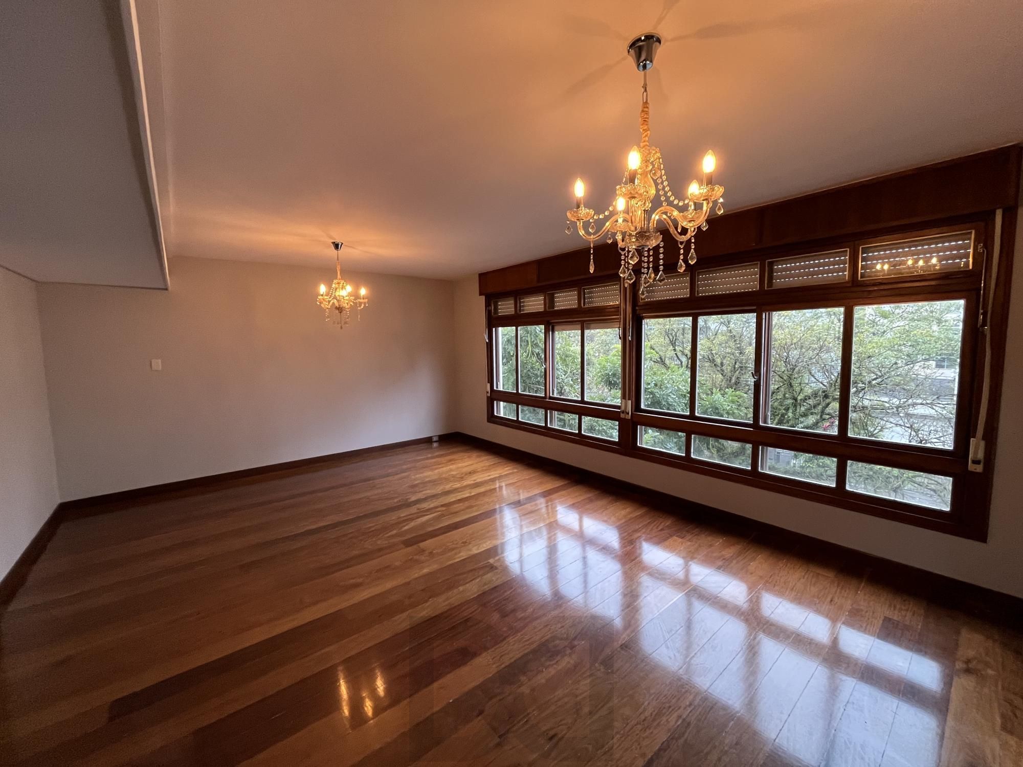 Apartamento de 3 quartos, suíte e 2 vagas de garagem no bairro Farroupilha POA — foto 4