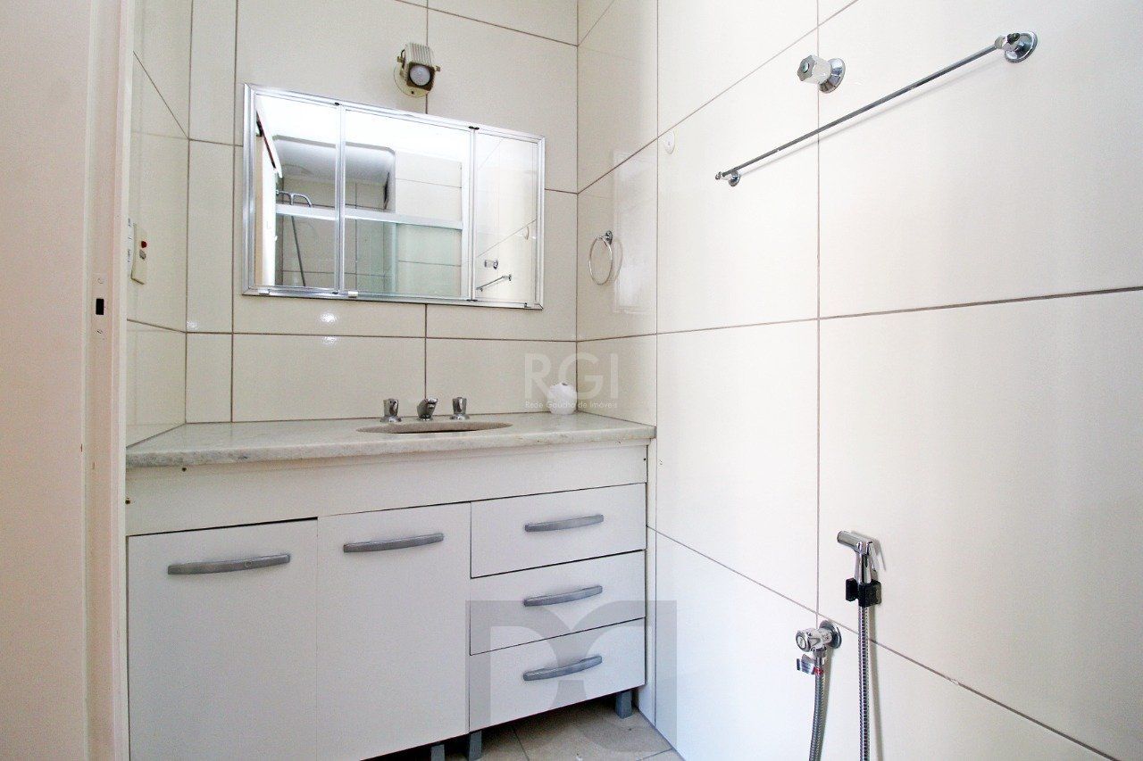 Apartamento de 3 quartos, suíte e 1 vaga de garagem no bairro Petrópolis — foto 17