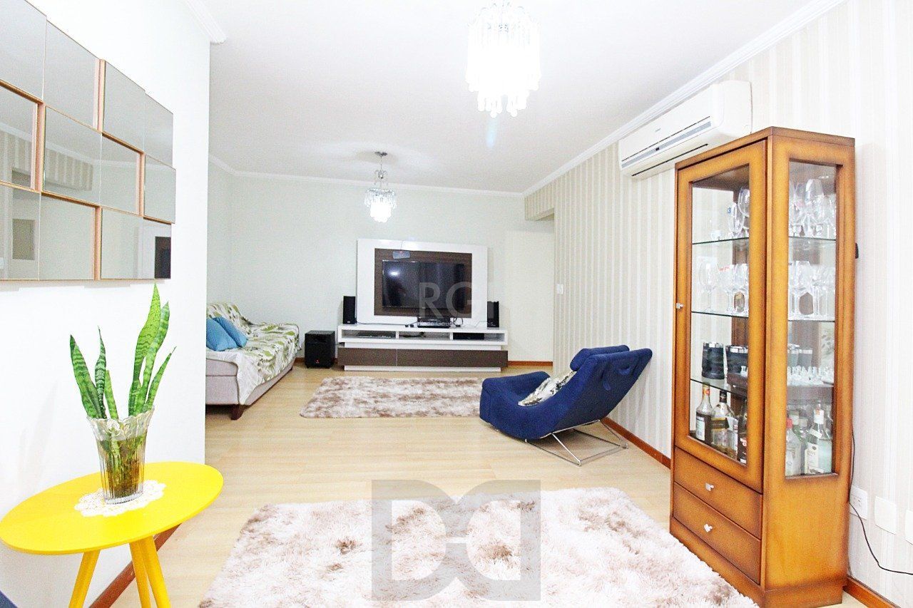 Apartamento de três dormitórios, suíte e uma vaga de garagem no bairro Santana — foto 17