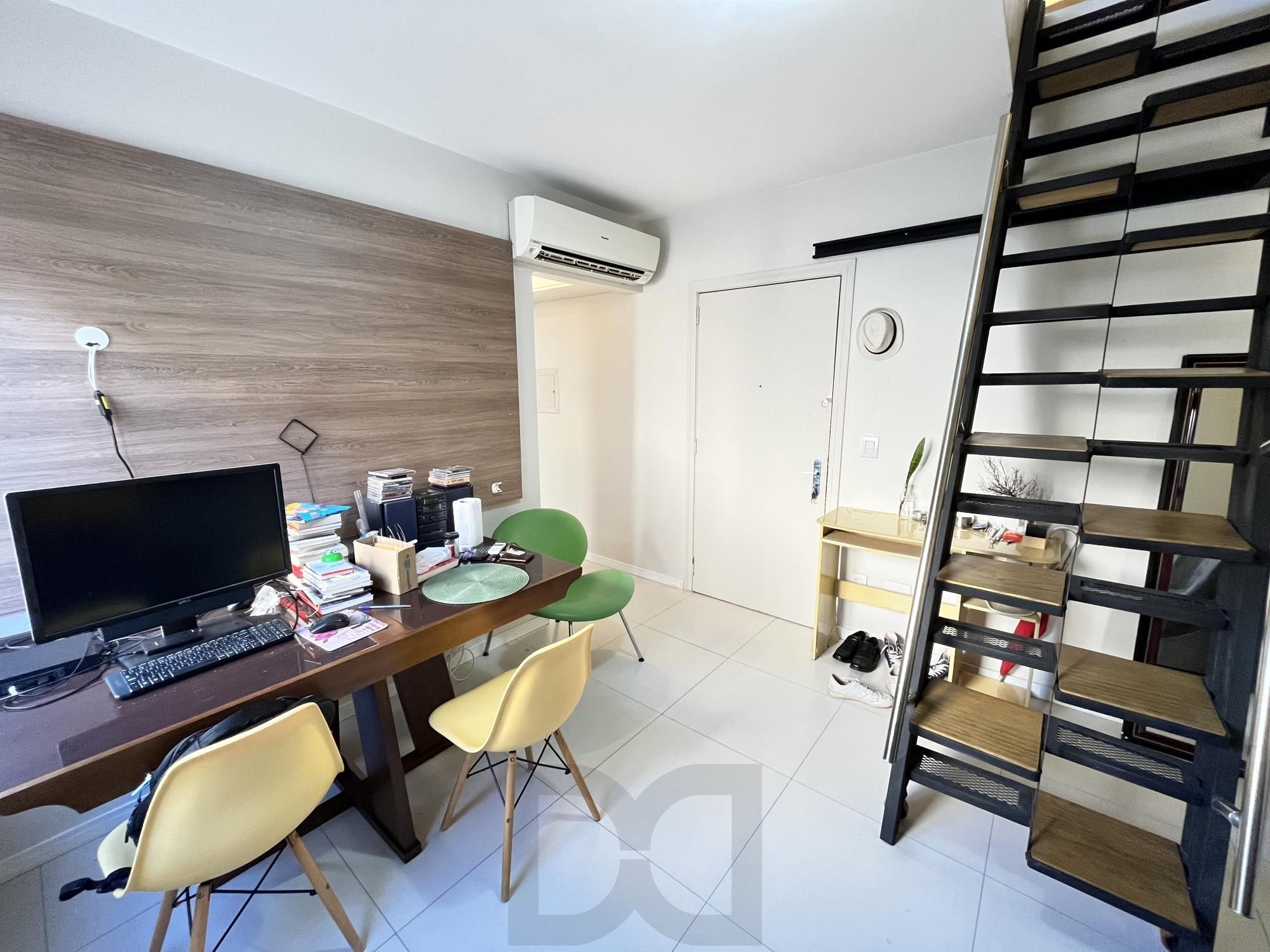 Apartamento de 2 quartos, suíte e 1 vaga de garagem no bairro Santana em POA/RS — foto 8