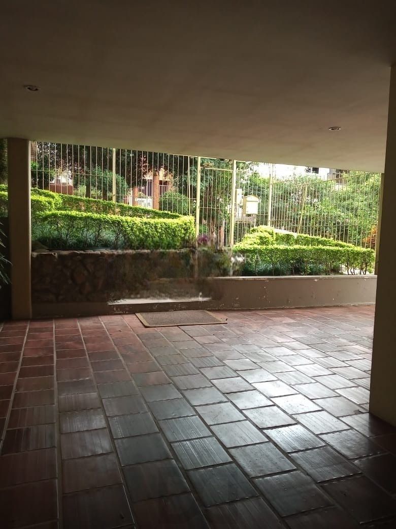 Apartamento de 2 quartos, 2 banheiros, elevador e garagem no bairro Higienópolis — foto 30