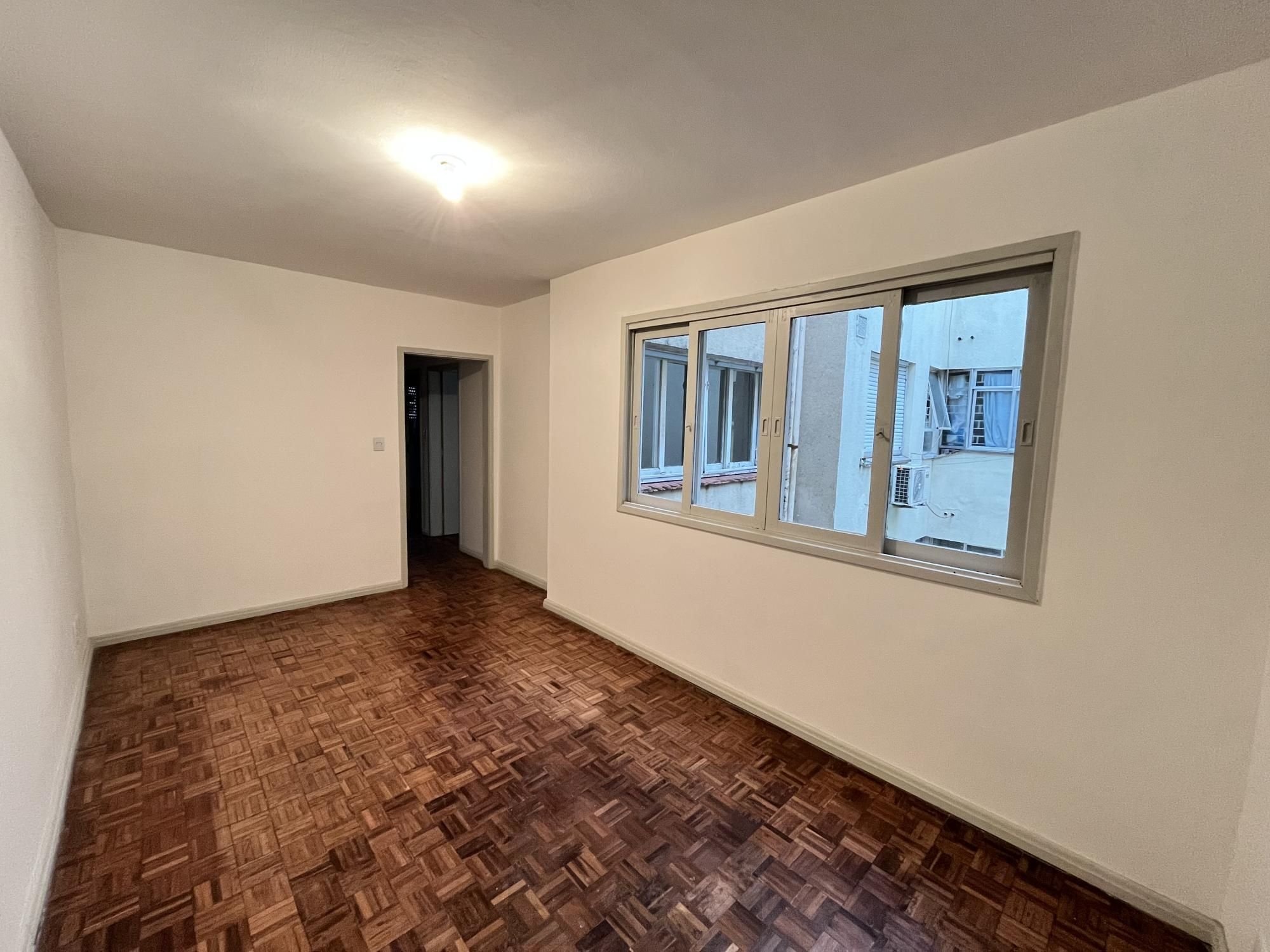 Apartamento de 3 dormitórios, 2 banheiros, dependência empregada,1 Vaga Garagem — foto 9