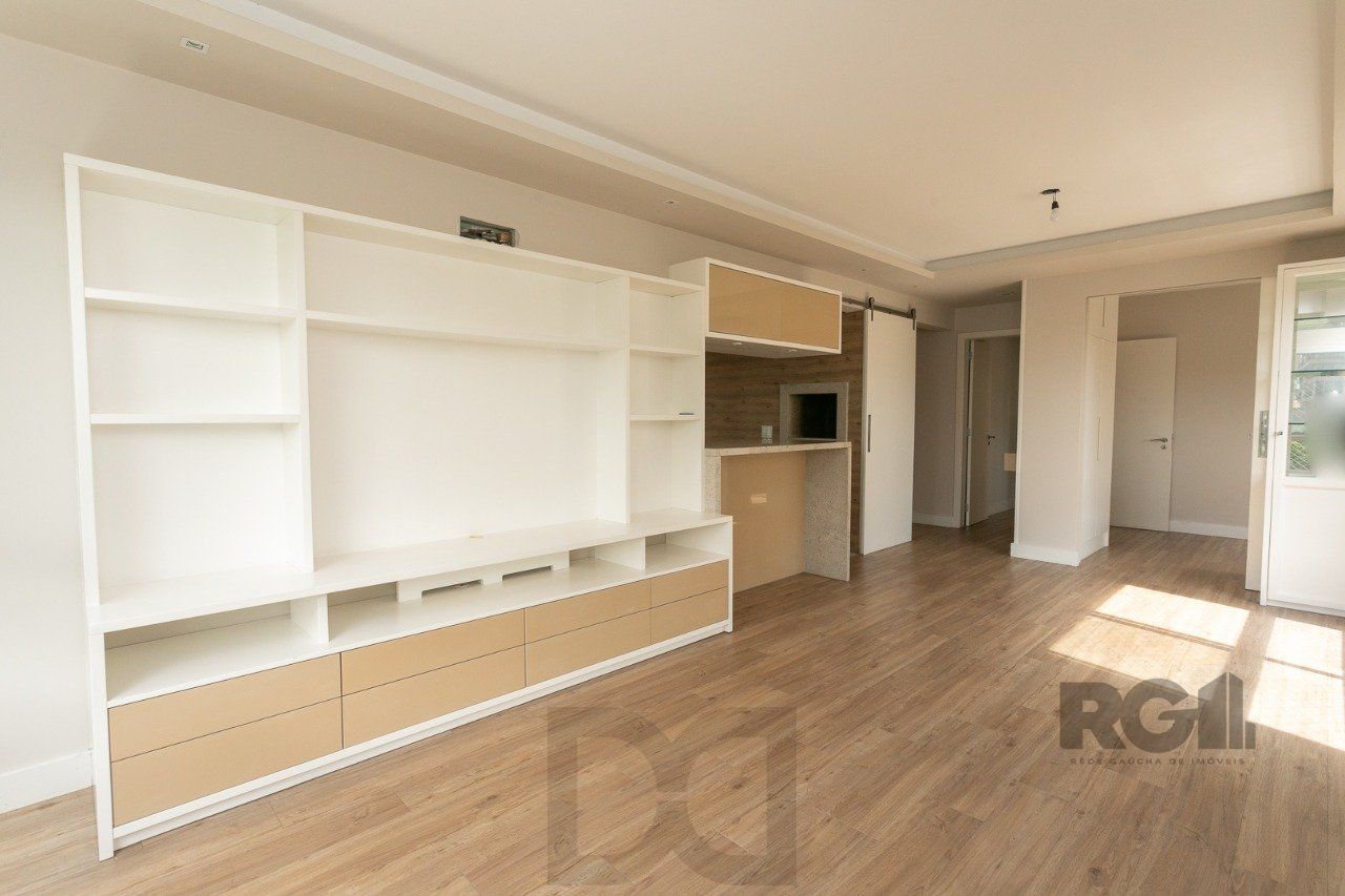 Apartamento semimobiliado e decorado no bairro Auxiliadora, com 91 m² — foto 7