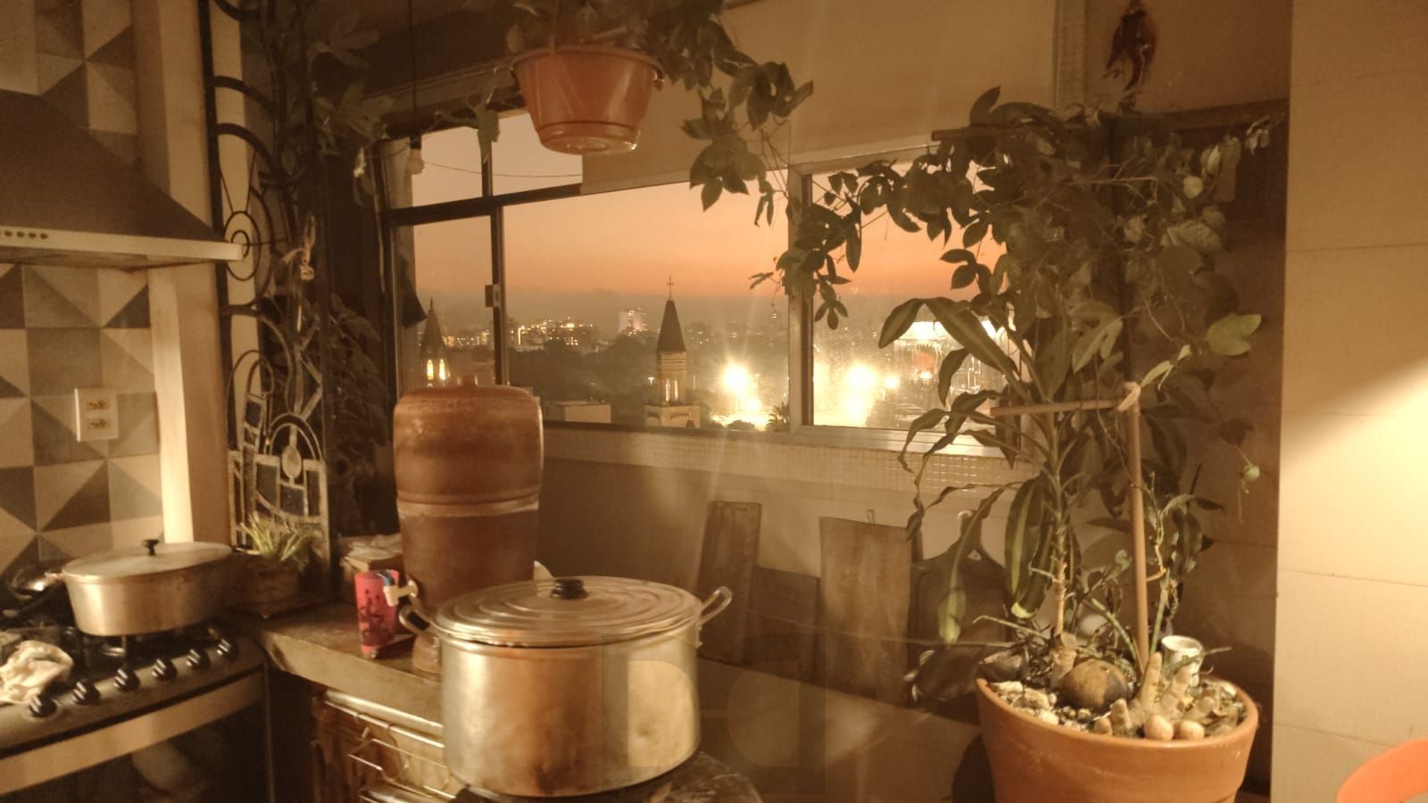 Apartamento de 3 dormitórios, andar alto, 3 banheiros, elevador em Porto Alegre-RS — foto 40