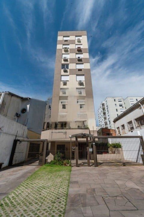 Apartamento de 3 quartos e 1 vaga de garagem no bairro Santana em Porto Alegre — foto 1