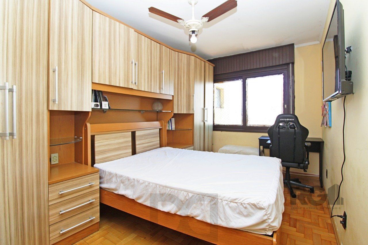 Cobertura duplex de 2 dormitórios garagem e semi-mobiliado, bairro Cidade Baixa. — foto 31