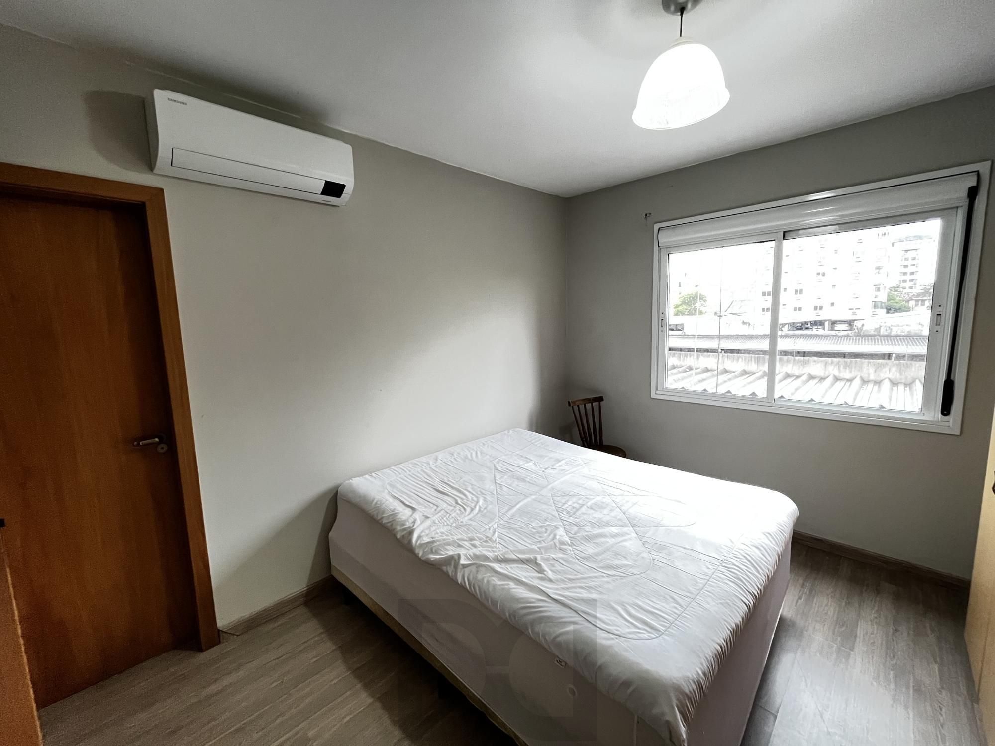 Apartamento de 2 quartos, suíte e 1 vaga de garagem no bairro Santana em POA/RS — foto 15