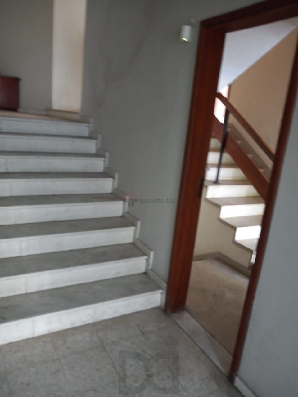 Linda residência no Menino Deus — foto 16