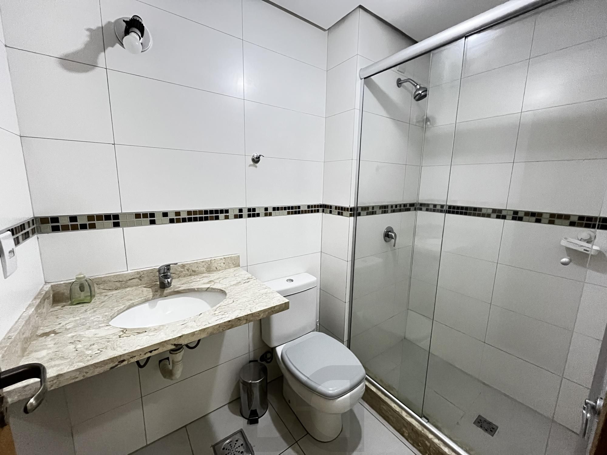 Apartamento de 2 quartos, suíte e 1 vaga de garagem no bairro Santana em POA/RS — foto 14