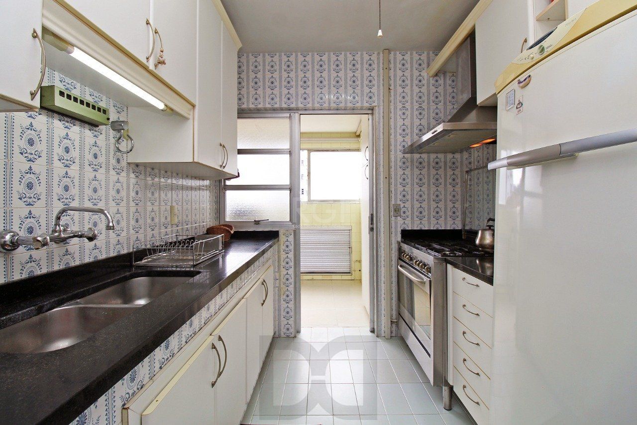 Apartamento para Venda - 245.75m², 3 dormitórios, sendo 1 suites, 2 vagas - Moinhos de Vento — foto 25
