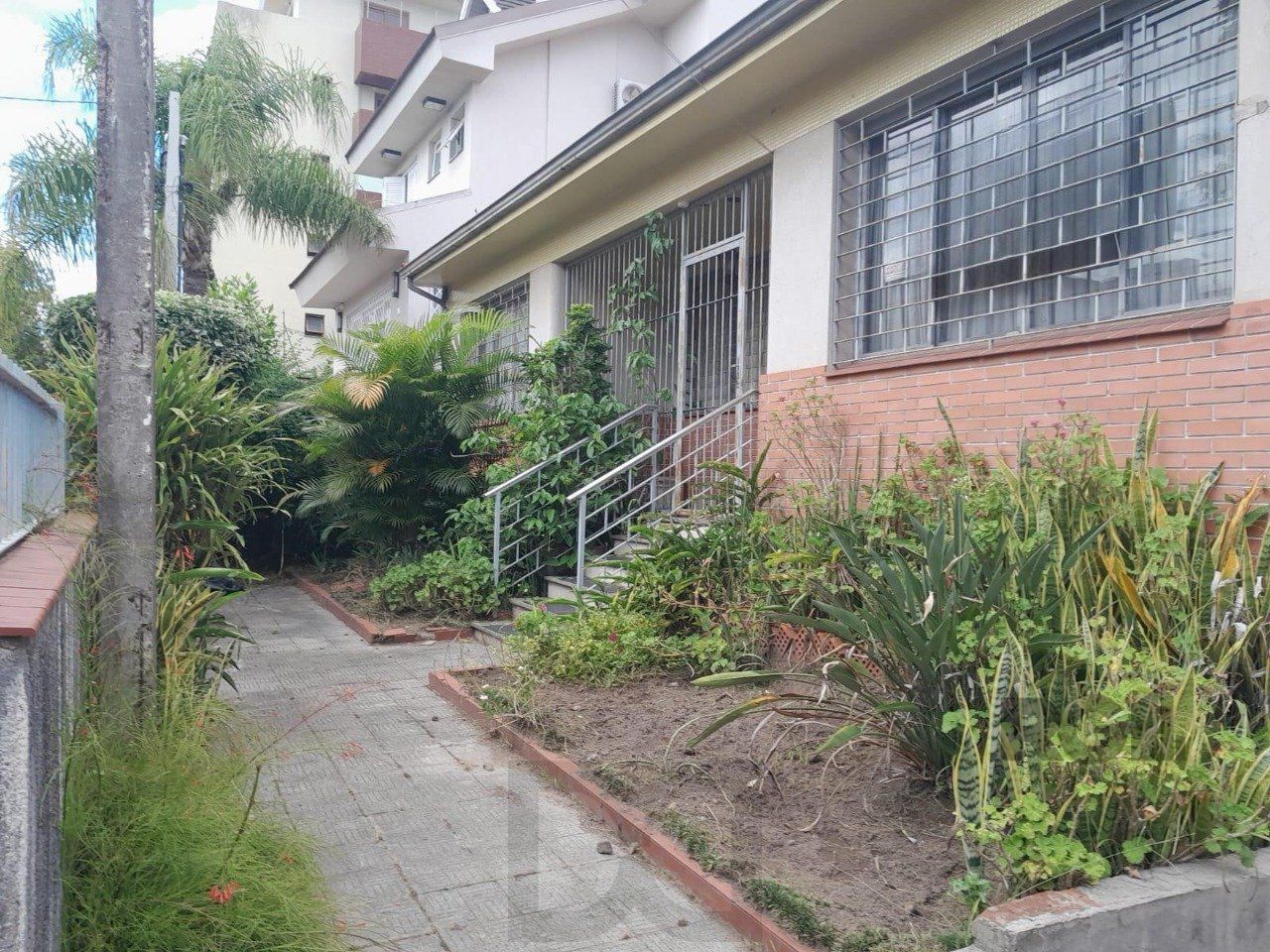 Casa de 5vquartos e 3 vagas de garagem no bairro Santana em Porto Alegre — foto 5