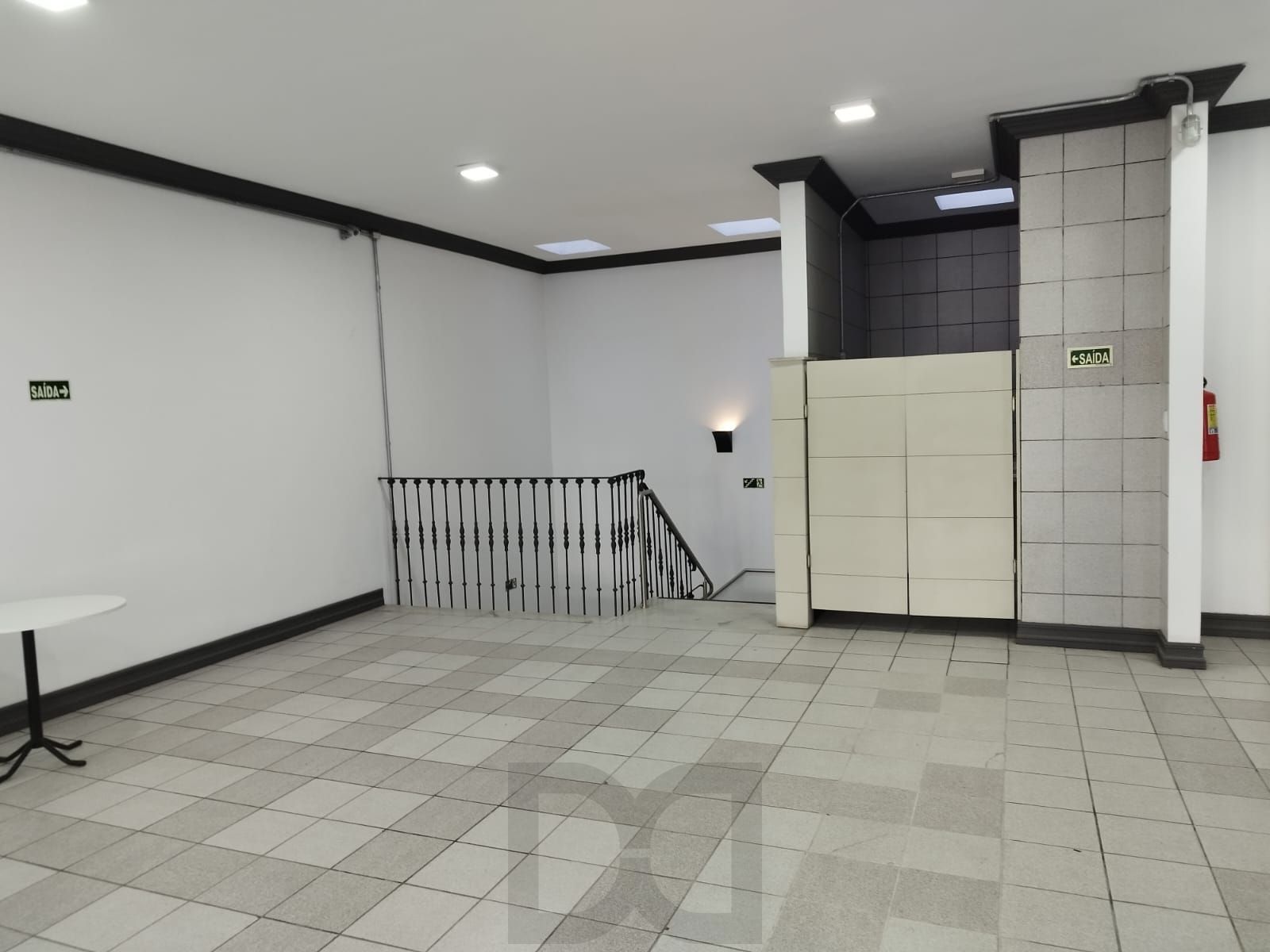 Apartamento 2 Dormitórios, 1 vaga Dupla de Garagem, Bairro Independência, Porto Alegre-RS — foto 20