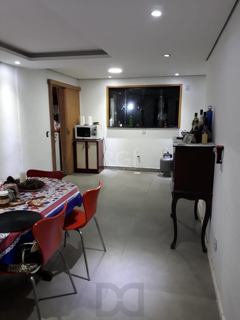 Casa para Venda - 230.45m², 4 dormitórios, sendo 1 suites, 3 vagas - Ponta Grossa — foto 7