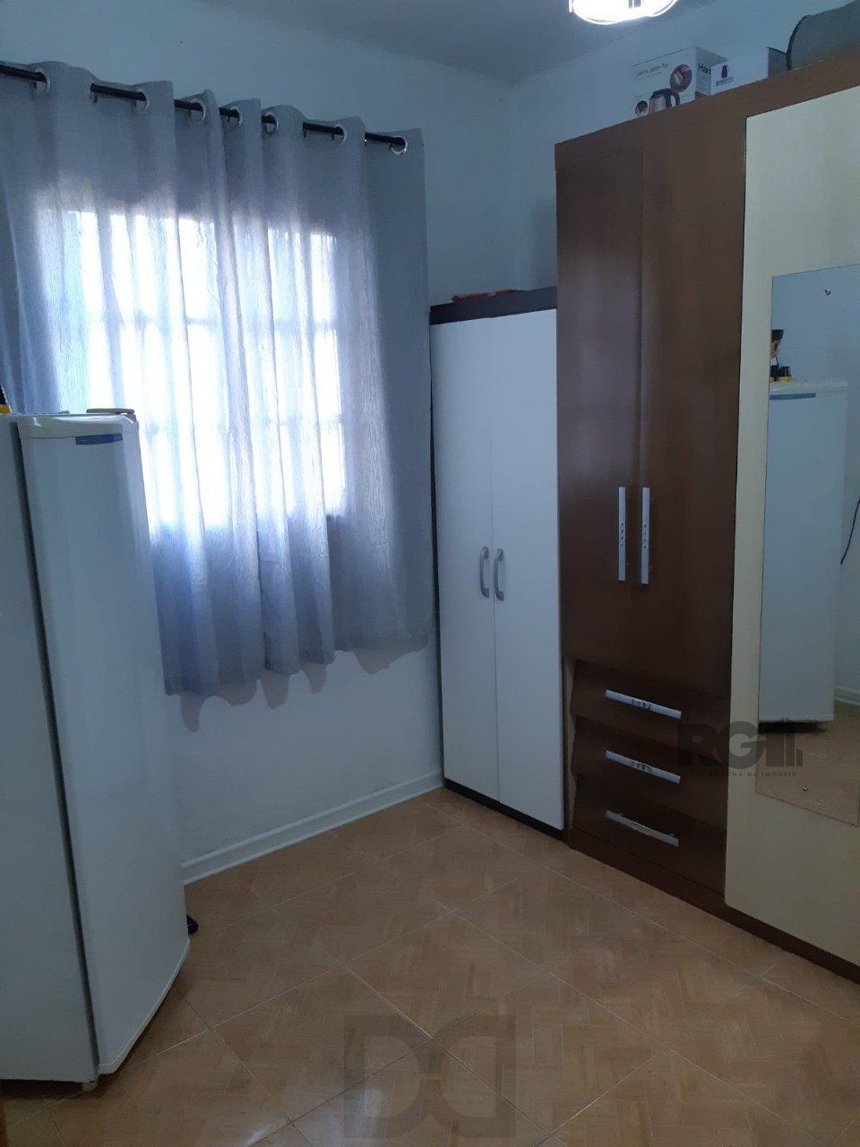 Apartamento térreo de dois dormitórios no bairro Santa Rosa de Lima em Porto Alegre. — foto 5