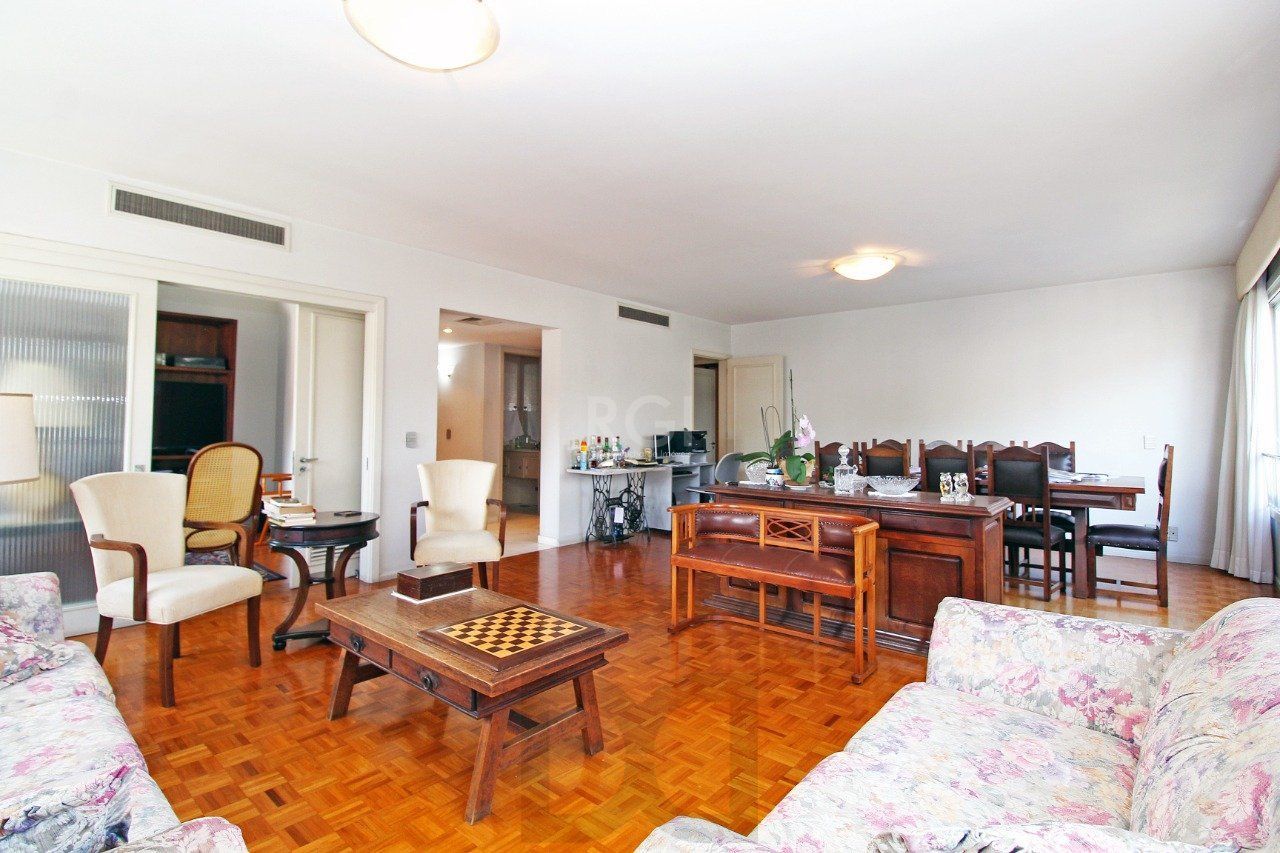 Apartamento para Venda - 245.75m², 3 dormitórios, sendo 1 suites, 2 vagas - Moinhos de Vento — foto 35