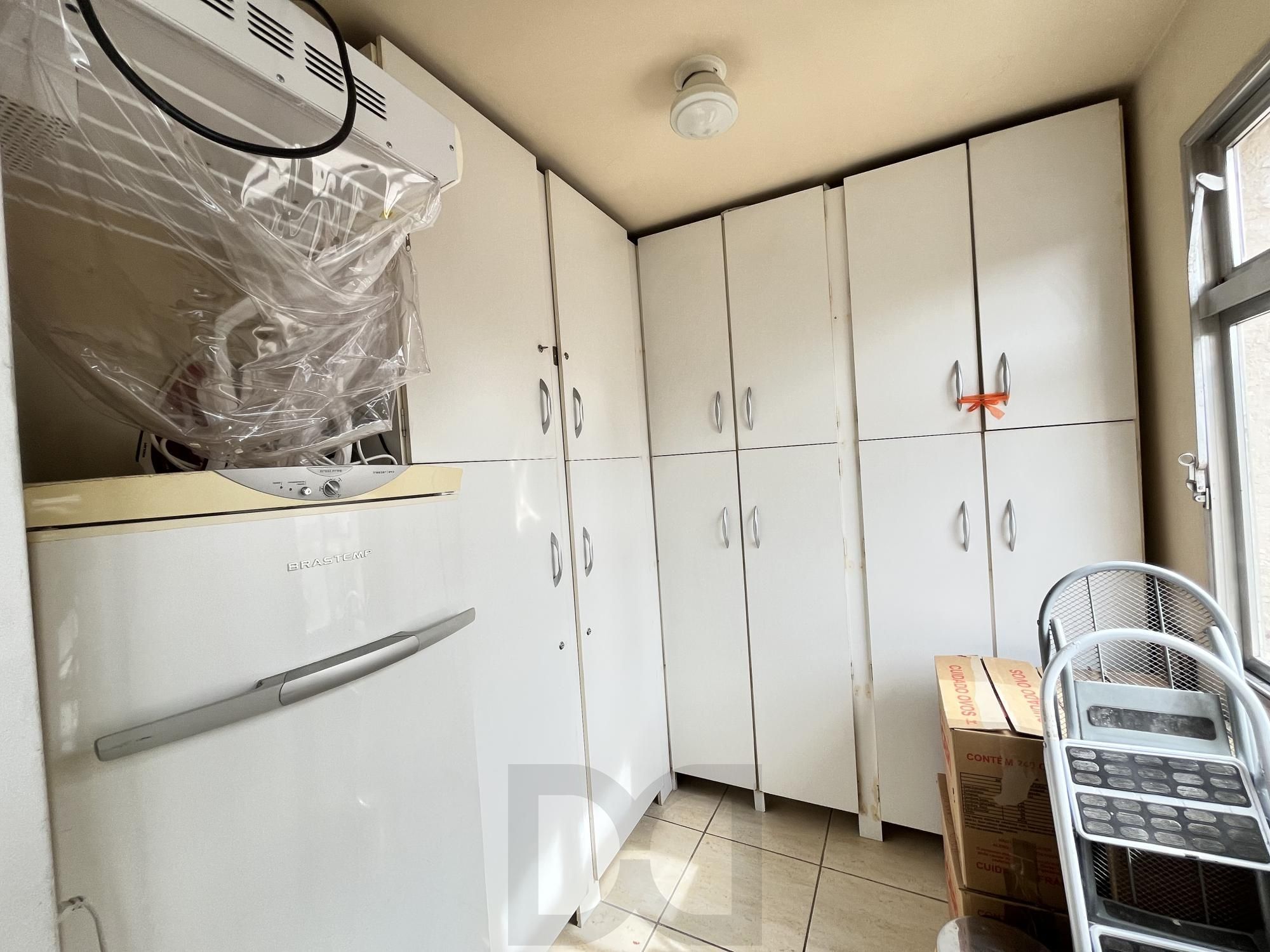 Apartamento de 2 quartos, suíte e 2 vagas de garagem no bairro Jardim Botânico. — foto 26
