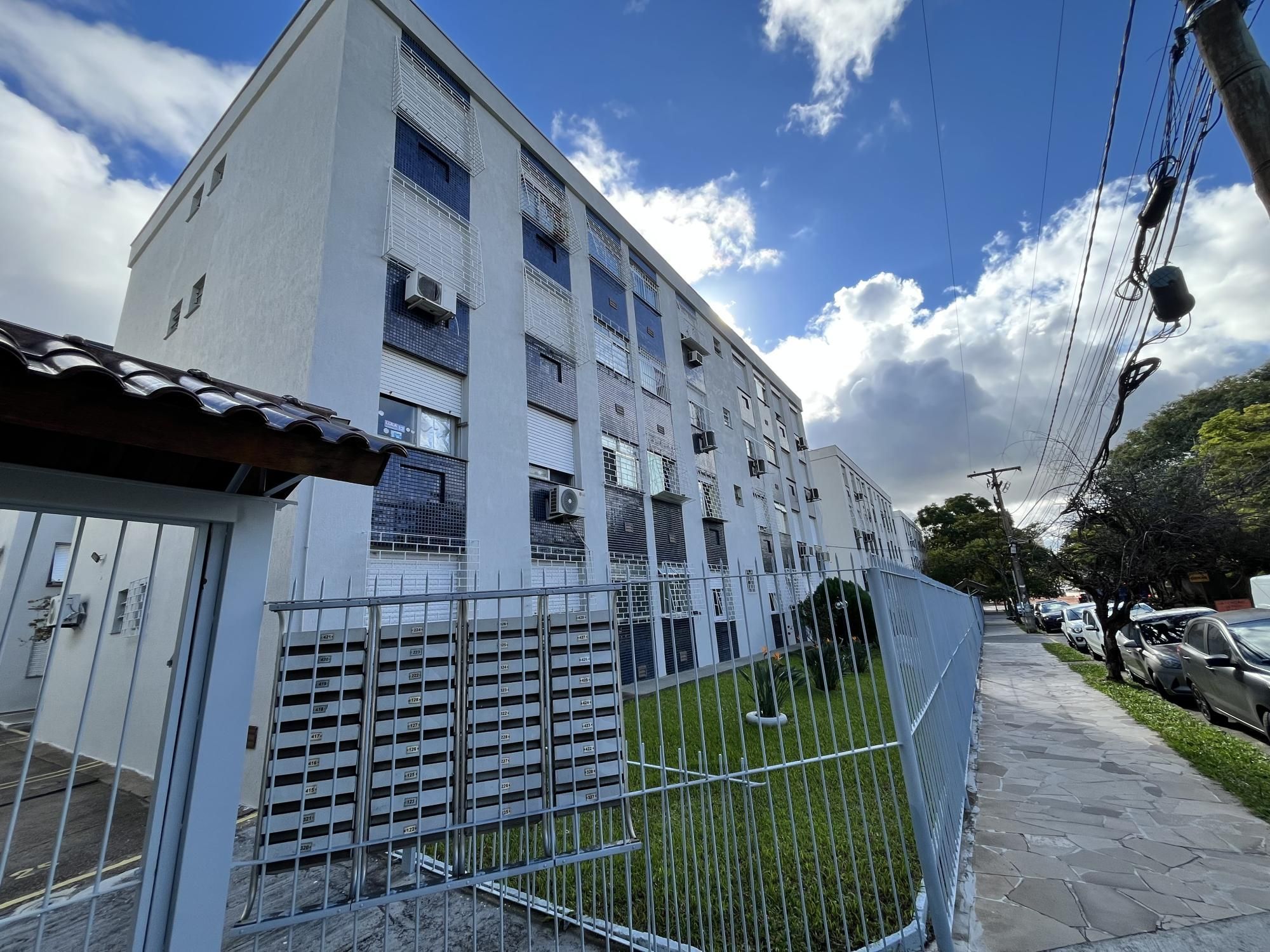 Apartamento JK transformado 1 Dormitório Bairro Passo da Areia — foto 2