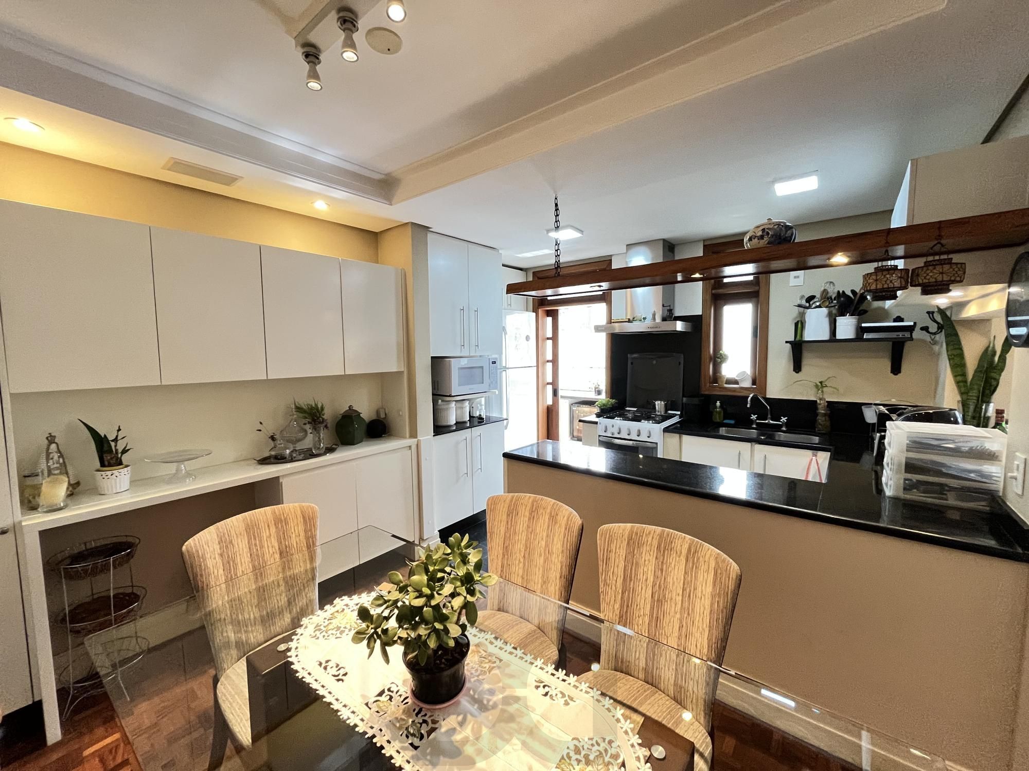 Apartamento de 2 quartos, suíte e 2 vagas de garagem no bairro Jardim Botânico. — foto 14