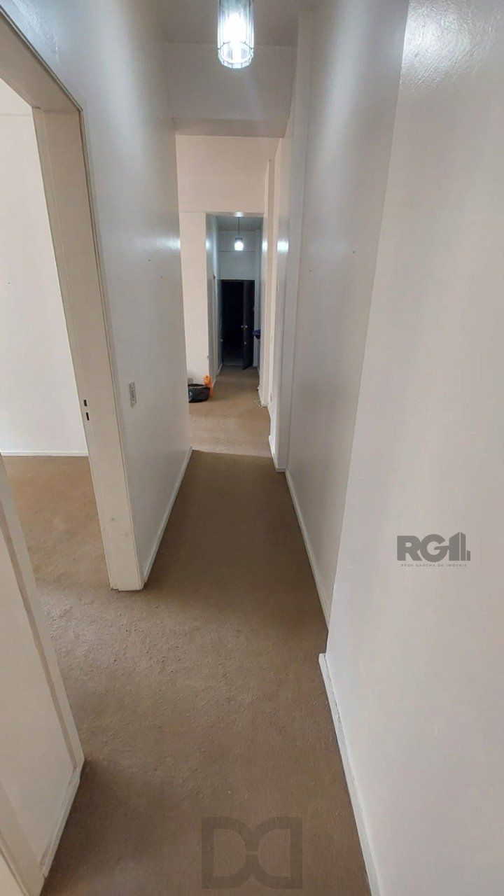 Apartamento no Centro de 2 dormitórios reformado — foto 16
