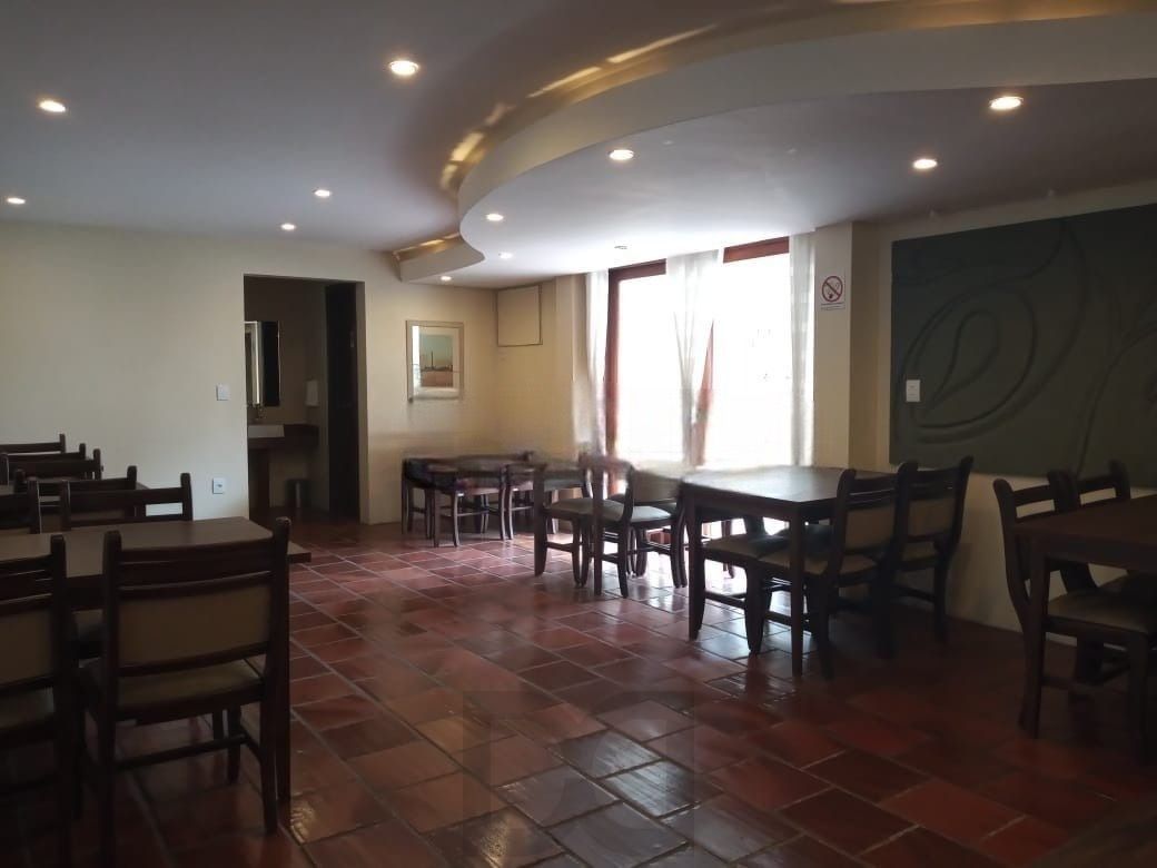 Apartamento de 2 quartos, 2 banheiros, elevador e garagem no bairro Higienópolis — foto 32