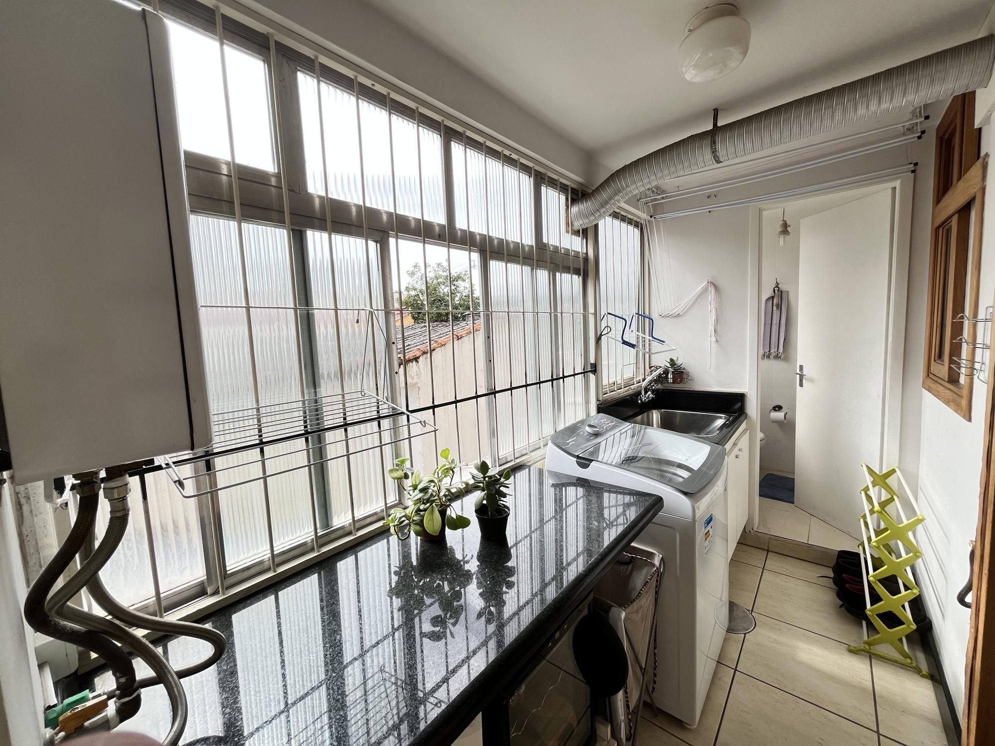 Apartamento de 2 quartos, suíte e 2 vagas de garagem no bairro Jardim Botânico. — foto 31