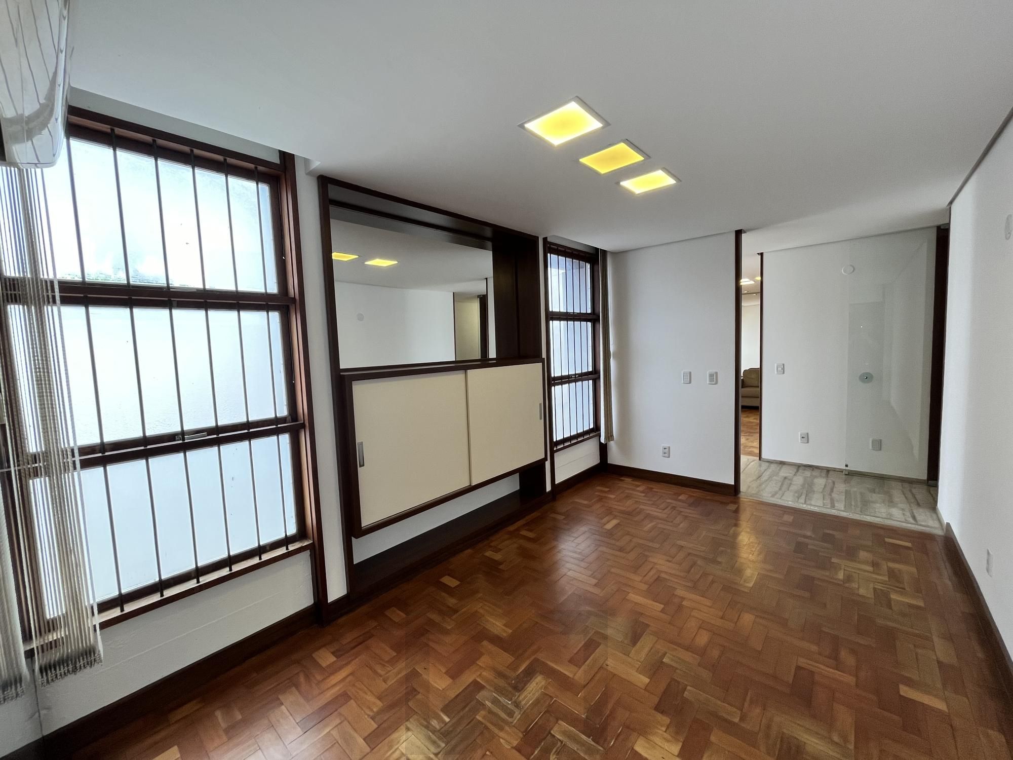 Casa para Venda - 160m², 3 dormitórios, sendo 1 suites, Jardim Botânico — foto 30