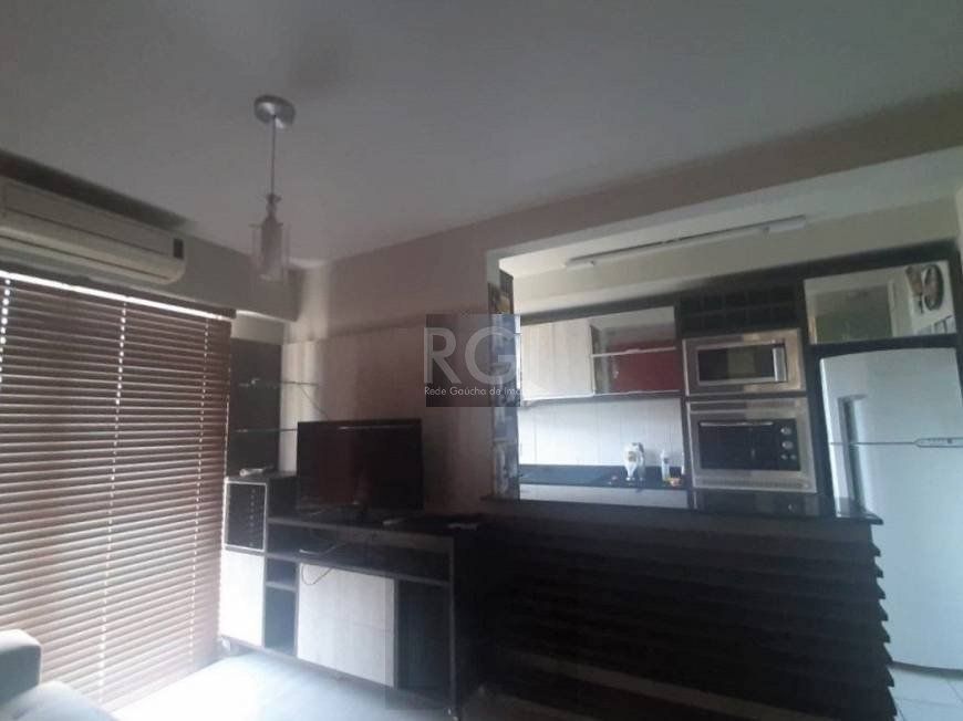 Apartamento para Venda - 67.54m², 3 dormitórios, sendo 1 suites, 1 vaga - Tristeza — foto 2