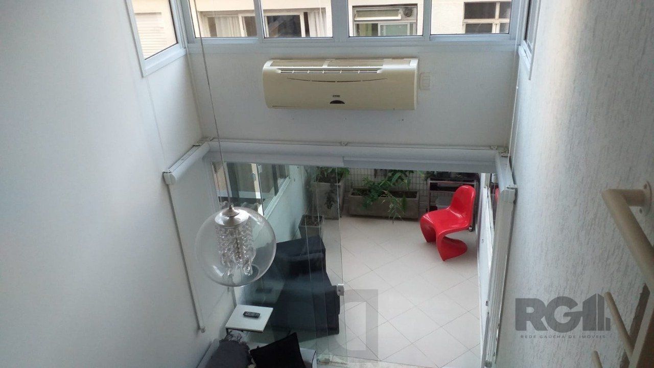 Ótimo Loft ou 1 dormitório e gabinete garagem no Rio Branco — foto 6