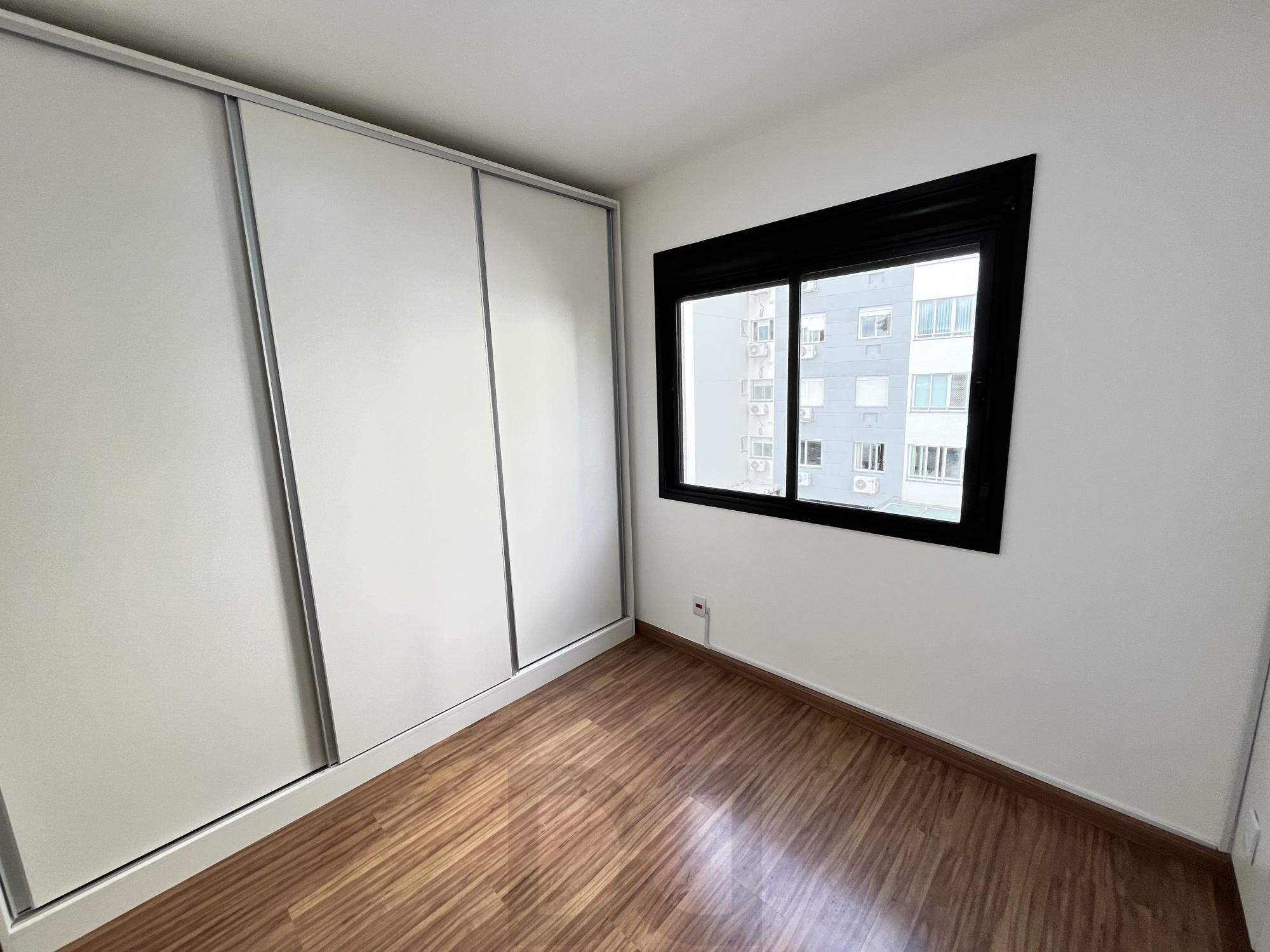 Apartamento de 2 quartos, suite e com uma vaga de garagem — foto 23