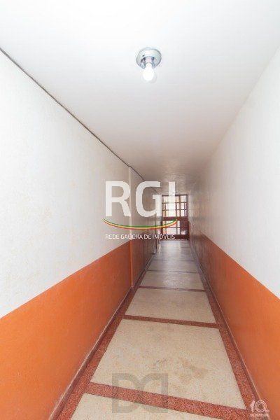 Apartamento de dois dormitórios dependência de empregada no bairro Cidade Baixa — foto 9