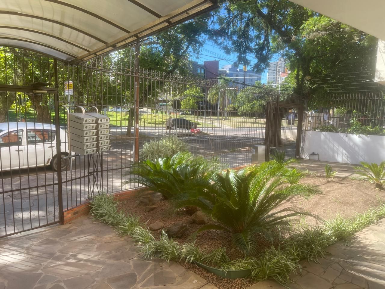 Apartamento de 3 quartos e 1 vaga garagem no bairro Rio Branco em Porto Alegre — foto 37