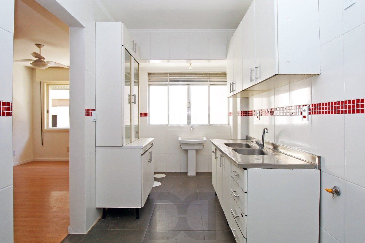 Apartamento de 3 quartos, suíte e 1 vaga de garagem no bairro Petrópolis — foto 15