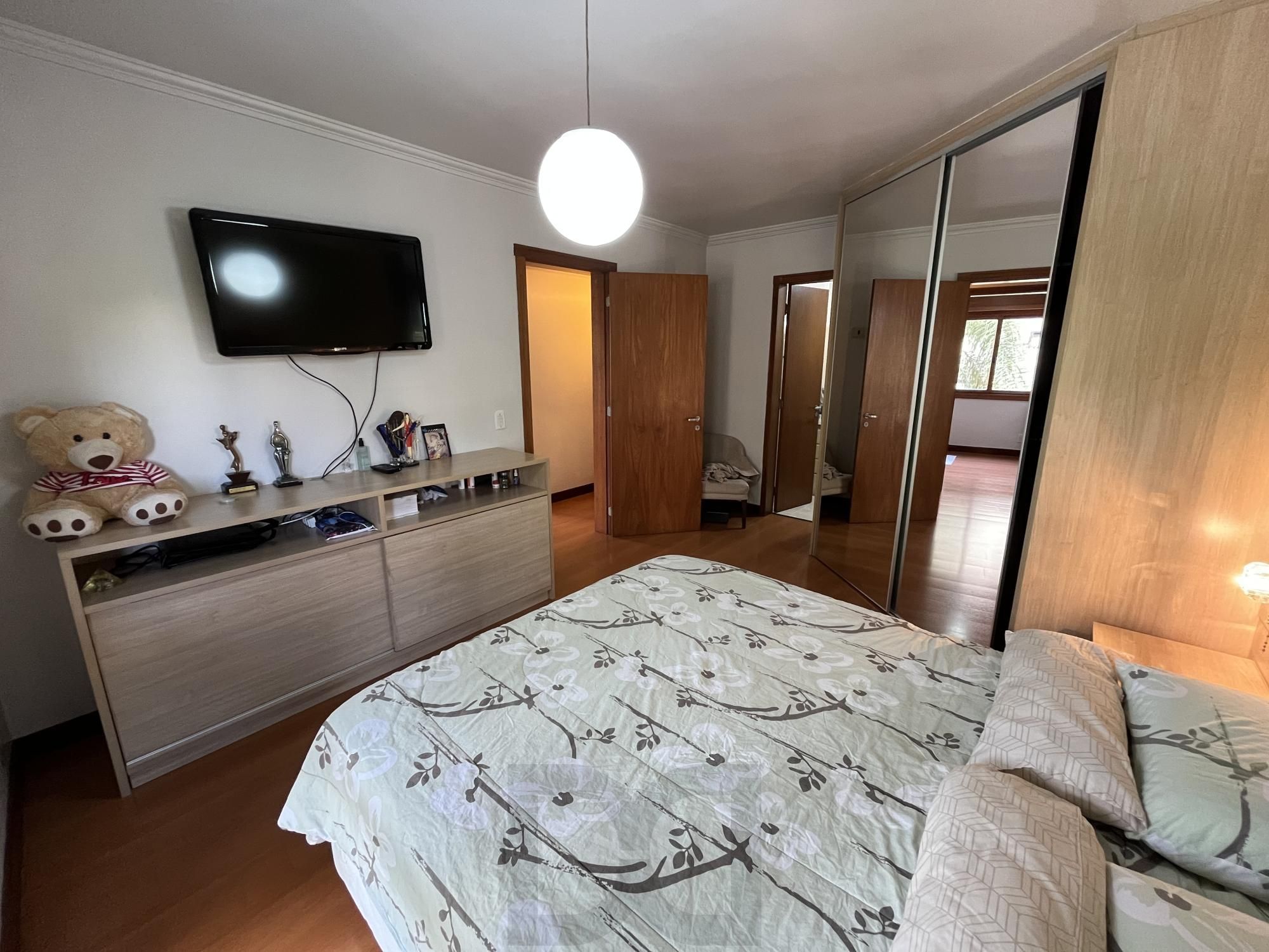 Apartamento de 3 quartos, suíte e 2 vagas de garagem no bairro Santana em POA — foto 11