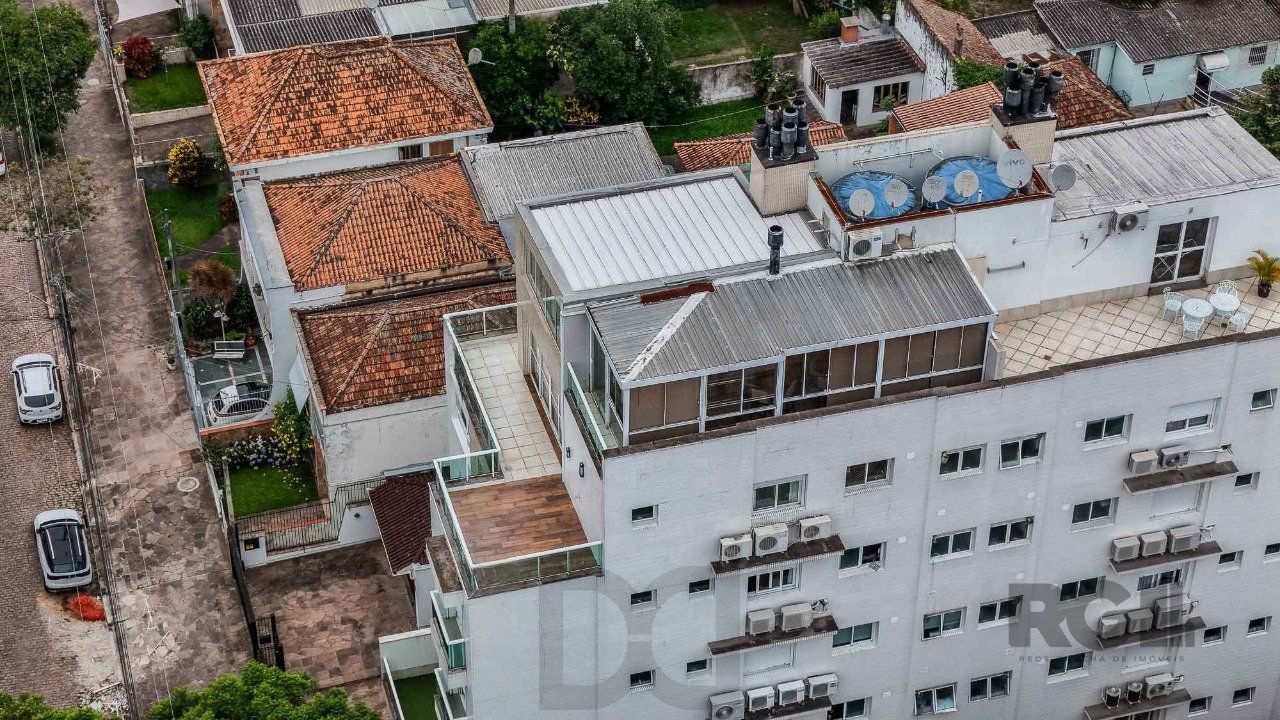 Cobertura de um dormitório, suíte e duas vagas de garagem no bairro São João POA — foto 56