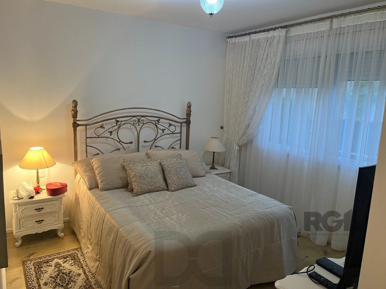 Apartamento 3 dormitórios, suíte, 2 vagas. Andar alto, vista para infraestrutura do condomínio. Semi-mobiliado. — foto 67