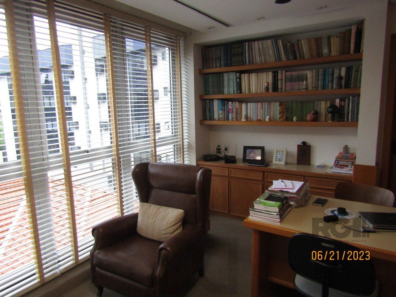 Sala comercial com 1 vaga de garagem no bairro Moinhos de Vento em Porto Alegre — foto 10