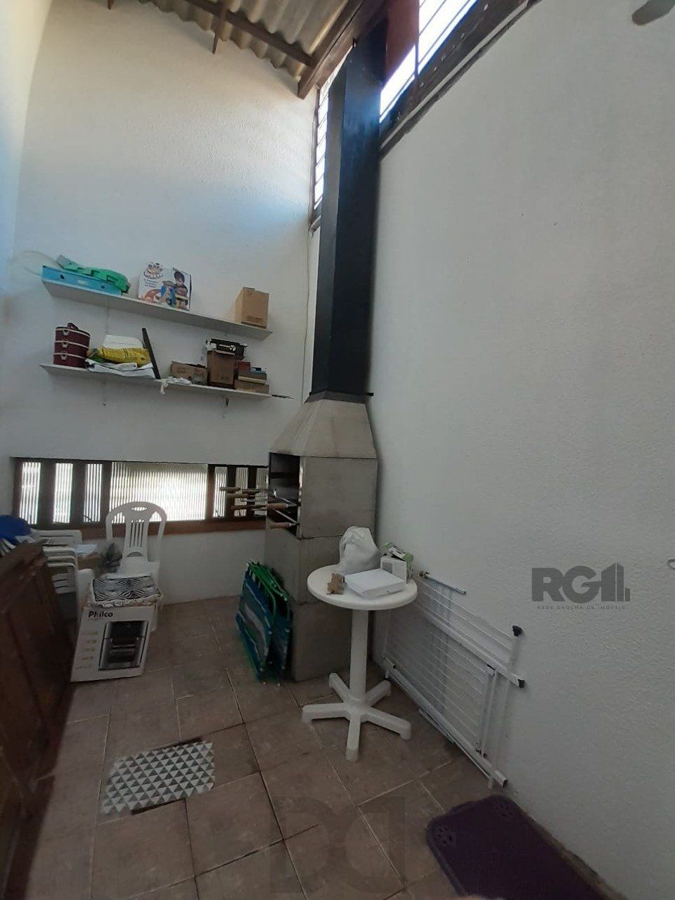 Casa 3 Dormitório(s) Bairro Medianeira — foto 8