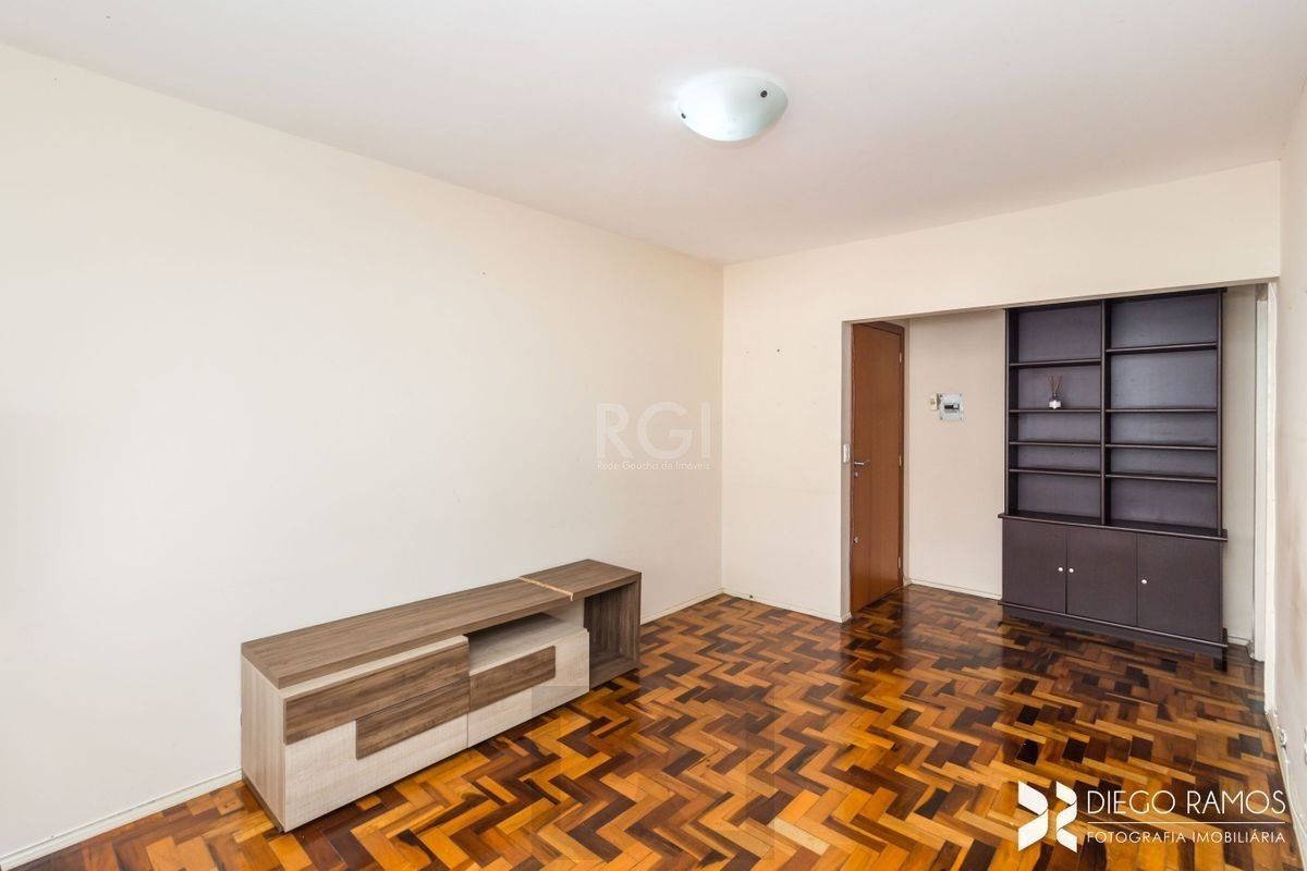 Apartamento para Venda - 82m², 3 dormitórios, sendo 1 suite, 1 vaga - Menino Deus — foto 4