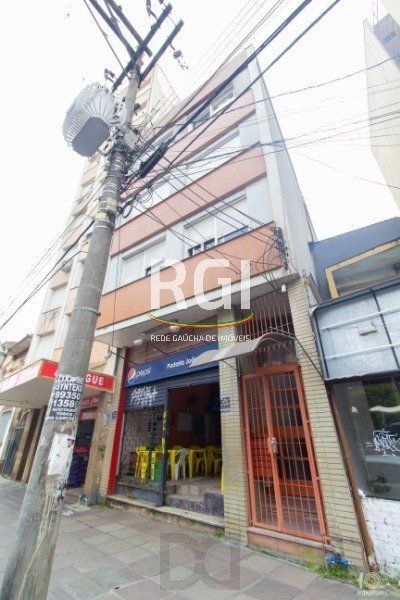 Apartamento de dois dormitórios dependência de empregada no bairro Cidade Baixa — foto 1