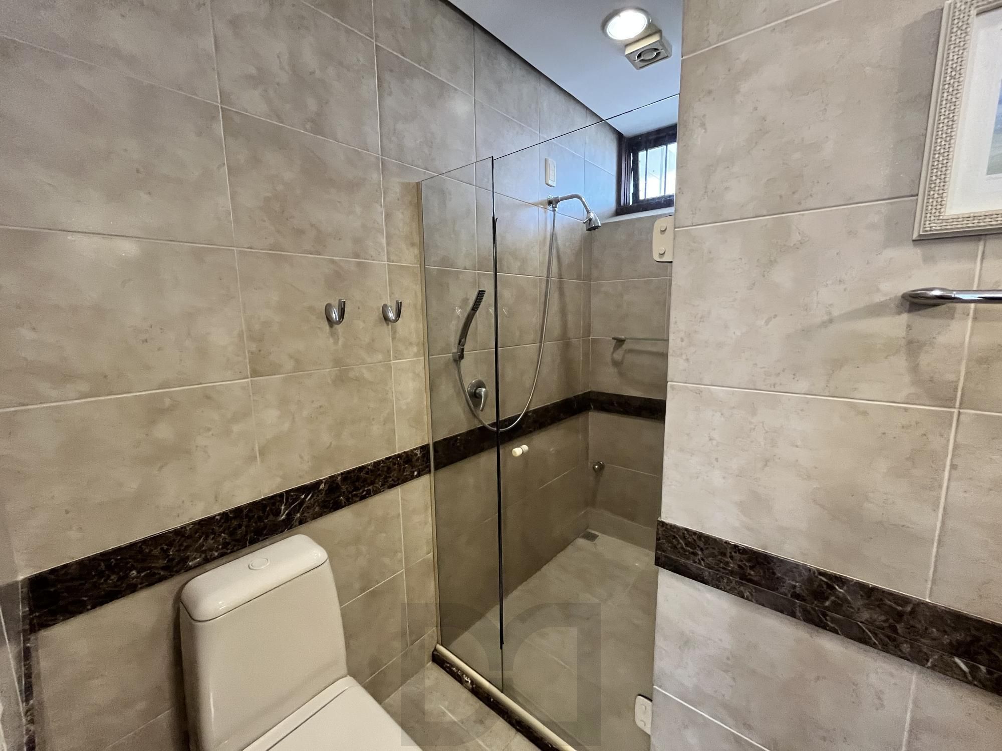 Casa para Venda - 160m², 3 dormitórios, sendo 1 suites, Jardim Botânico — foto 23