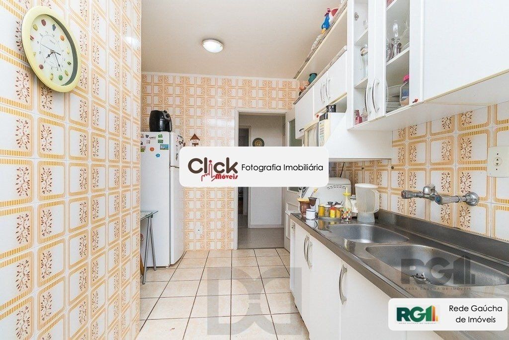 Apartamento 2 dormitórios, 83 m² de área privativa e 1 vaga(s) de garagem. Localizado na Rua/Av. Coronel Lucas De Oliveira, no bairro Petropolis em Porto Alegre. — foto 6