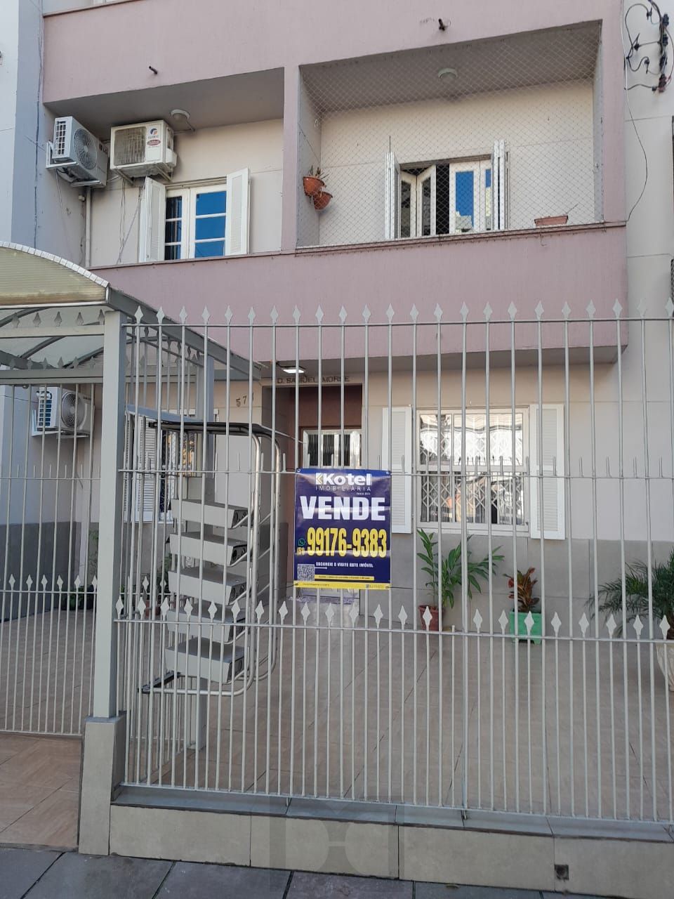 Apartamento térreo de dois quartos no bairro Santana em Porto Alegre — foto 2